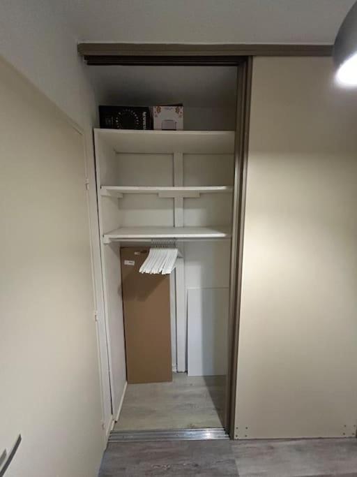 Apartment Avec Parking Gratuit *
